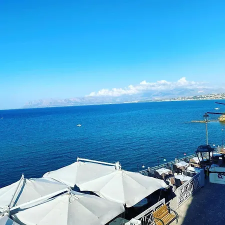 Ammare Guest house *